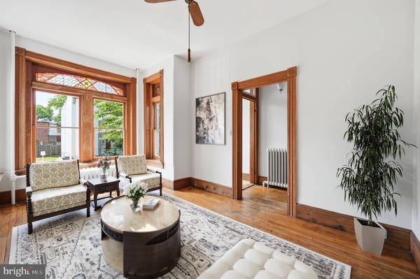 406 10TH ST SE, Washington, DC 20003