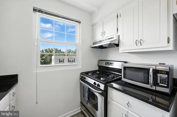2030 N VERMONT ST #304, Arlington, VA 22207