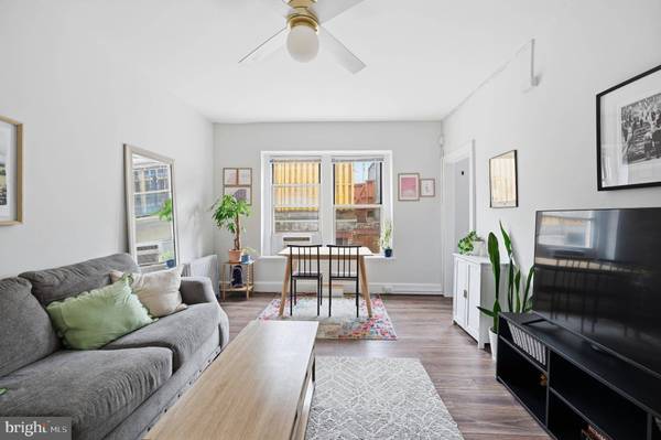1820 CLYDESDALE PL NW #112, Washington, DC 20009