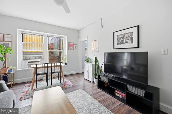 1820 CLYDESDALE PL NW #112, Washington, DC 20009