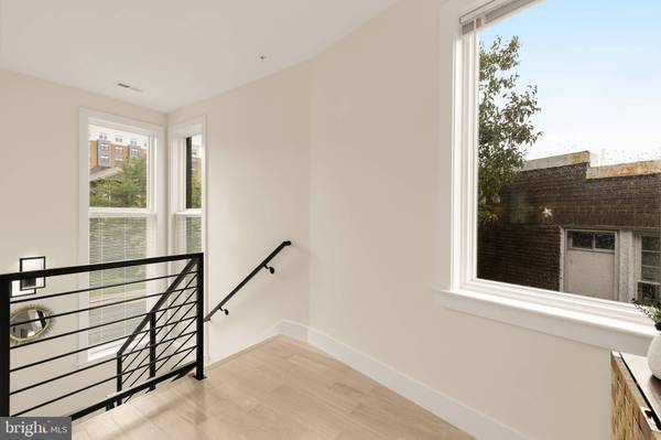 502 EDGEWOOD ST NE #2, Washington, DC 20017