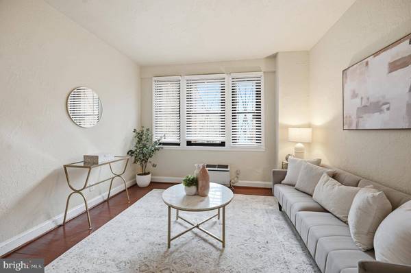 1010 25TH ST NW #109, Washington, DC 20037