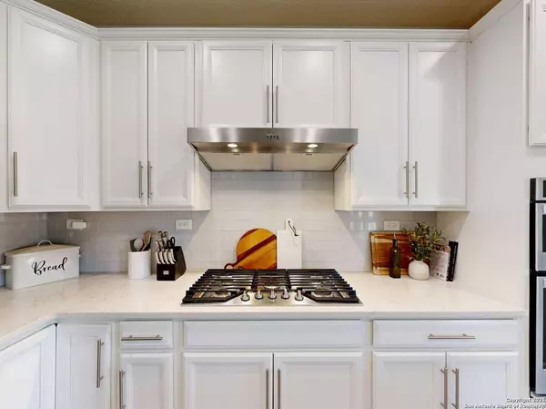 7615 Pecos Rdg, Boerne, TX 78015