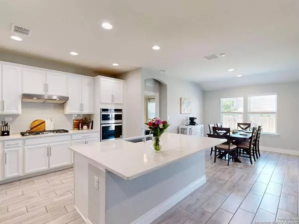 7615 Pecos Rdg, Boerne, TX 78015