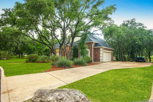 29743 No Le Hace, Fair Oaks Ranch, TX 78015-4562