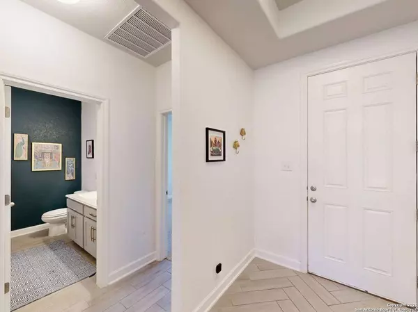 7621 Cypress, Boerne, TX 78015