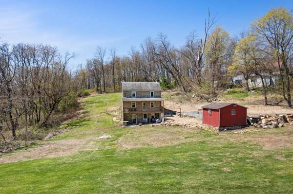 1575 Orchard Ln, Boyertown, PA 19512-8930