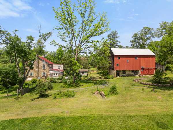 Perkiomenville, PA 18074-9630,2355 Little Rd