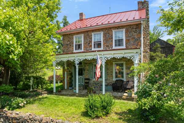 2355 Little Rd, Perkiomenville, PA 18074-9630