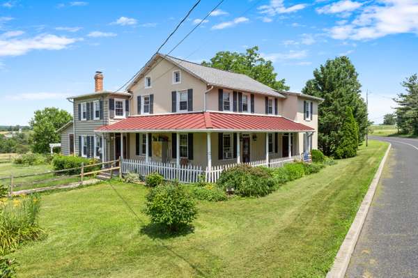 585 Morwood Rd, Telford, PA 18969-2350
