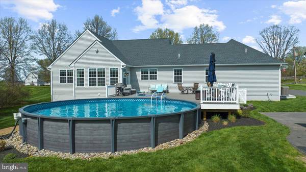 1009 E CREAMERY RD, Perkasie, PA 18944