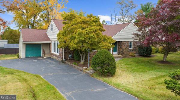 821 COOPERTOWN RD, Haverford, PA 19041