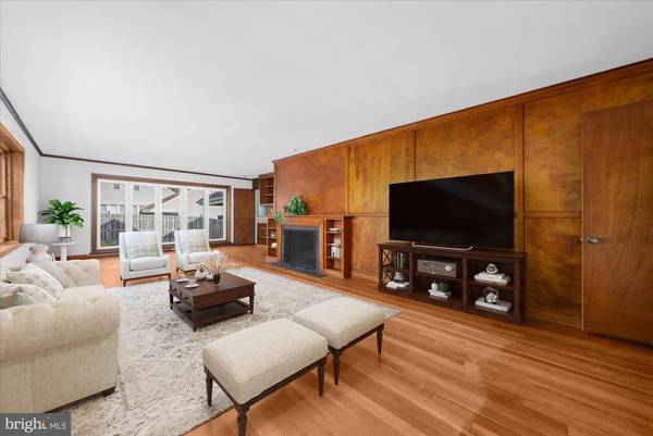 821 COOPERTOWN RD, Haverford, PA 19041