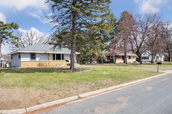 2151 107th AVE NW, Coon Rapids, MN 55433