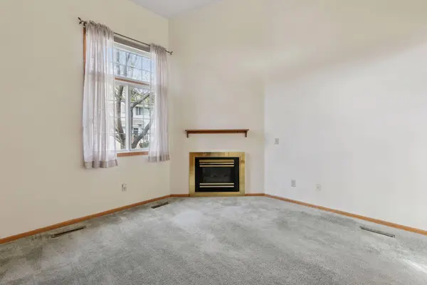 15536 Gateway PATH #144, Apple Valley, MN 55124