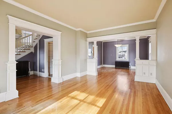 1483 Grand AVE, Saint Paul, MN 55105