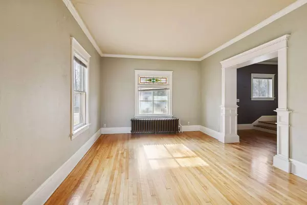 1483 Grand AVE, Saint Paul, MN 55105