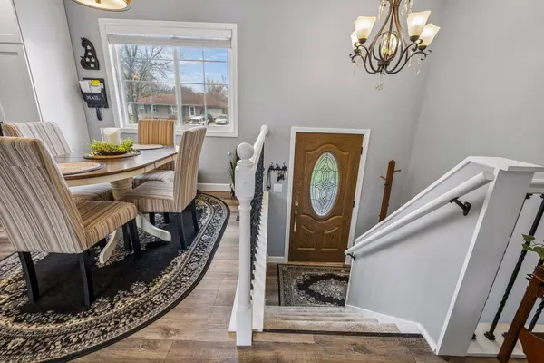 8595 Indahl AVE S, Cottage Grove, MN 55016