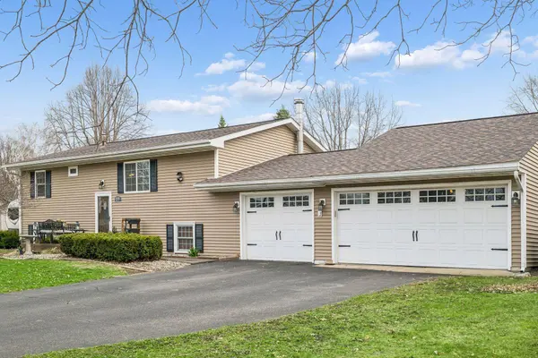 8595 Indahl AVE S, Cottage Grove, MN 55016