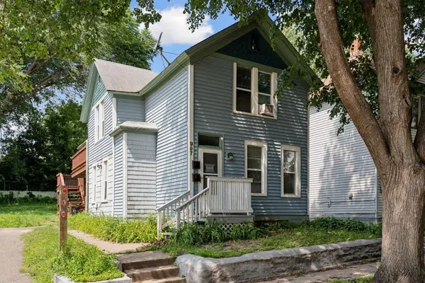997 Marion ST, Saint Paul, MN 55117