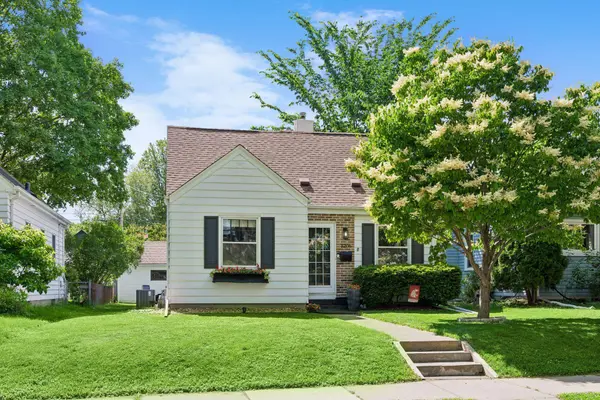 3206 McKinley ST NE, Minneapolis, MN 55418
