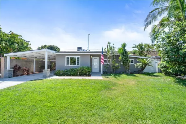 246 N Donneybrooke ST, Orange, CA 92868