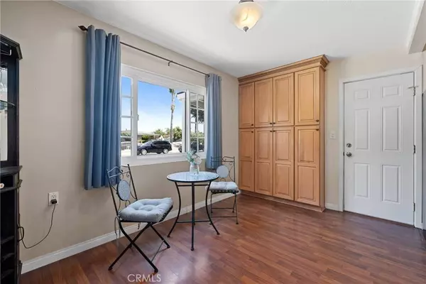 246 N Donneybrooke ST, Orange, CA 92868