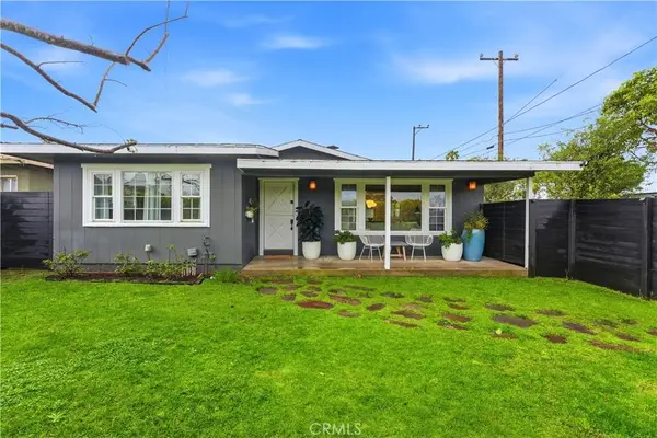 1953 Maple, Costa Mesa, CA 92627