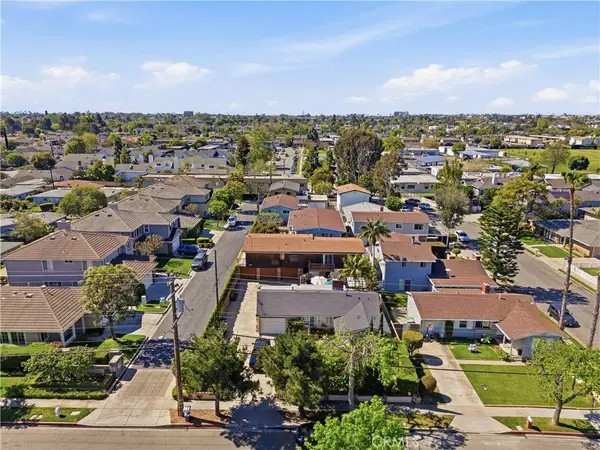375 E 21st, Costa Mesa, CA 92627