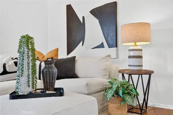 956 W Wilson, Costa Mesa, CA 92627