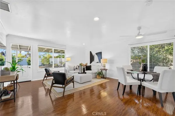 956 W Wilson