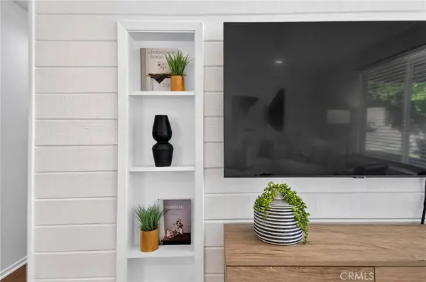 956 W Wilson, Costa Mesa, CA 92627