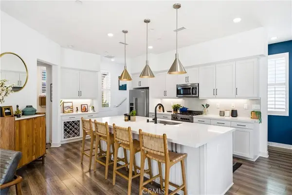 2112 Tidewater CIR, Costa Mesa, CA 92627