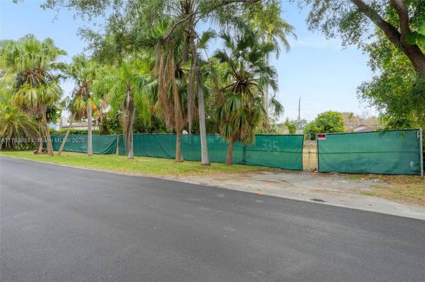 335 Menores Ave, Miami, FL 33134