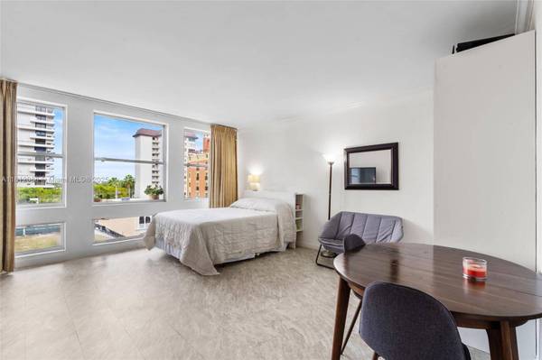 700 Biltmore Way #415, Coral Gables, FL 33134