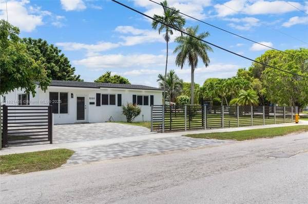 22215 SW 109th Ave, Miami, FL 33170