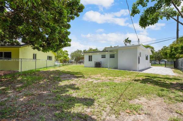 22215 SW 109th Ave, Miami, FL 33170