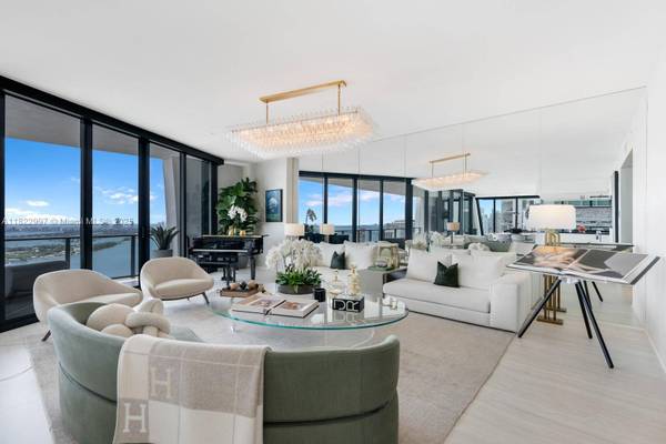 1000 Biscayne Blvd #3402, Miami, FL 33132