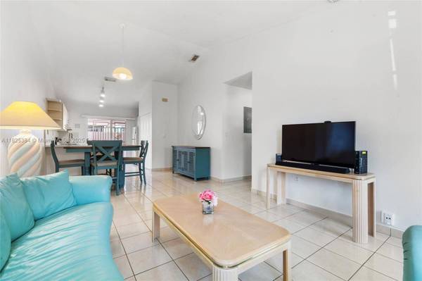 7101 W 24th Ave #27, Hialeah, FL 33016