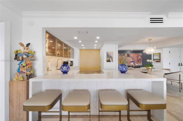 3 Grove Isle Dr #C1804, Miami, FL 33133