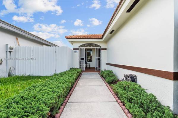 1111 SW 85th Ave, Miami, FL 33144