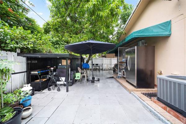 2500 SW 11th St, Miami, FL 33135