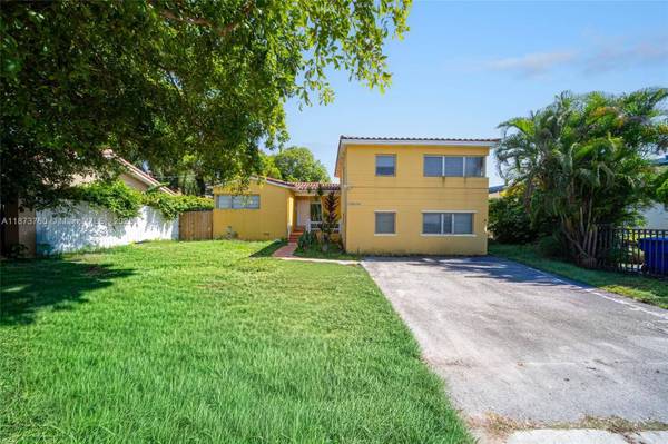 3340 SW 7th St, Miami, FL 33135