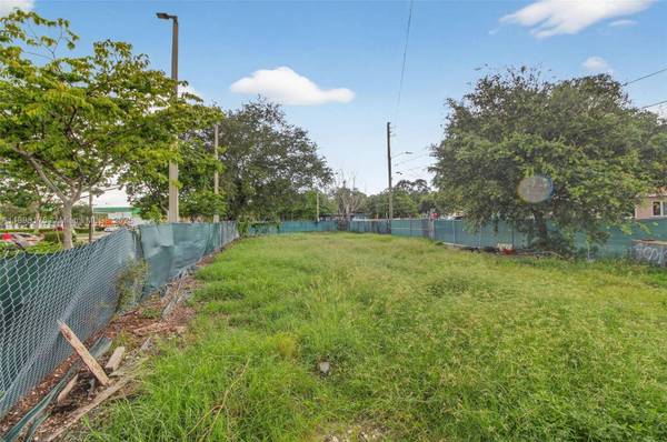 5434 NE Miami Ct, Miami, FL 33137