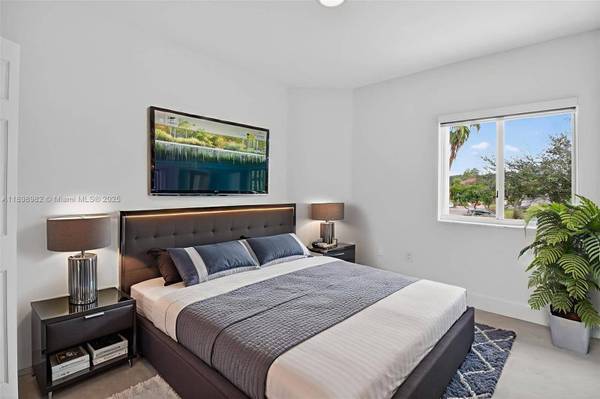 11244 NW 58th Ter, Doral, FL 33178