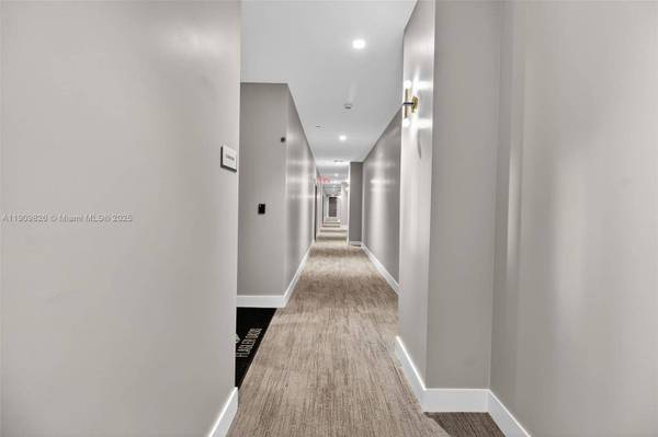 1110 NW 1 ST #502, Miami, FL 33128