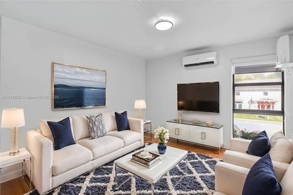 1600 S Le Jeune Rd #3, Coral Gables, FL 33134