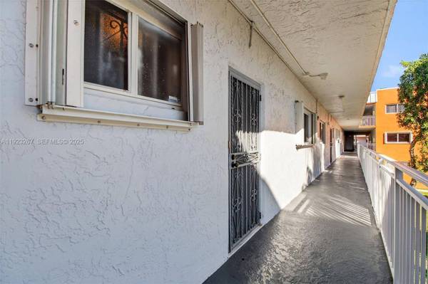 11309 SW 200th St #209-C, Miami, FL 33157