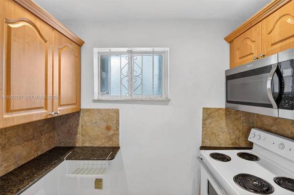 11309 SW 200th St #209-C, Miami, FL 33157