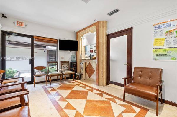 8525 SW 92nd St #16, Miami, FL 33156